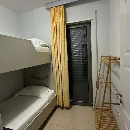 Apartment 2 Bedroom Free Park Wifi