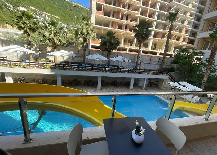 2 Bedroom Pool View